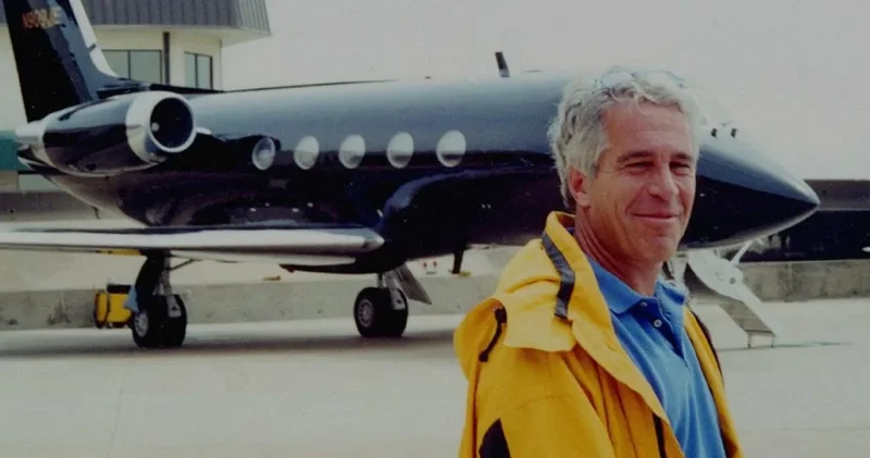 Epstein uçağının Türkiye ye inişini ve İncirlik ziyaretini açıkladı: Bakanlığı harekete geçmeye çağırdı