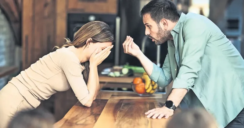 Kıskançlık sevgi susmak sabır değildir