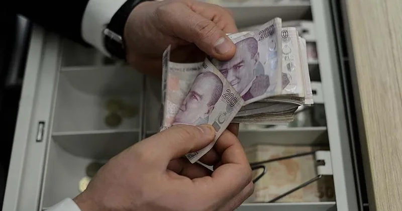 Bankada 1 milyon lirası olan 1.5 emekli maaşı alıyor Sözcü Gazetesi