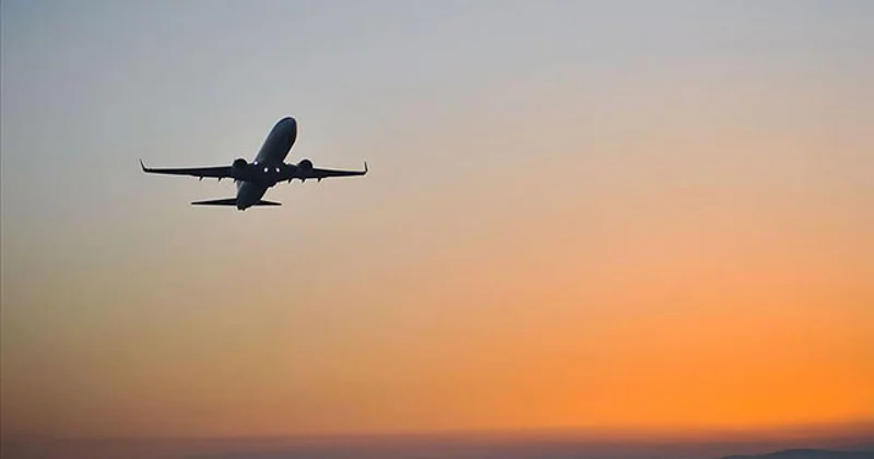 Katar hava sahasının kısmen yeniden açıldığını duyurdu