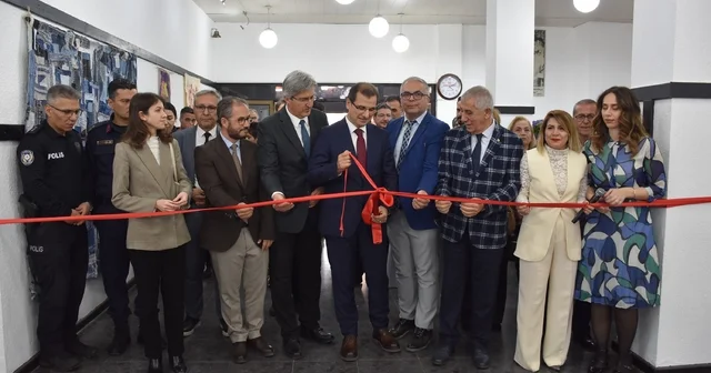 Salihli de 8 Mart a özel Uluslararası Jürili Karma Sergi açıldı Manisa Haberleri