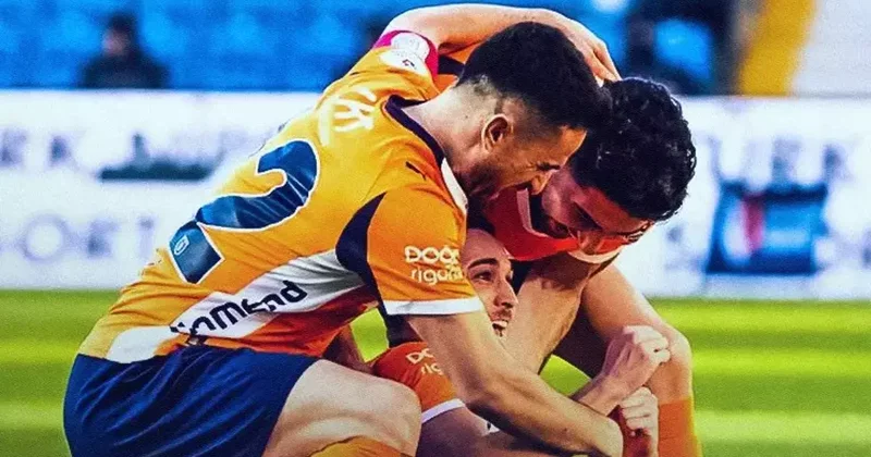 Başakşehir evinde Brnic ile güldü! Başakşehir Göztepe maçı sonucu: 2 1 Fanatik Gazetesi Futbol Haberleri Spor