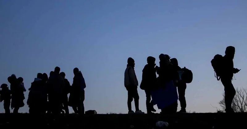 Türkiye üzerinden Avrupa ya göç fırtınası: 4 milyon Afgan, 1.5 milyon Suriyeli yola çıkıyor! Sözcü Gazetesi