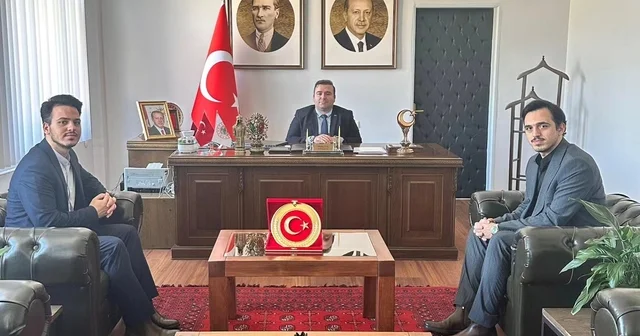 Bilecik te ikiz kardeşler komşu köylere imam olarak atandı Bilecik Haberleri