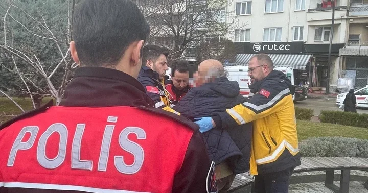 Bolu da parkta tartıştığı kişiyi darbederek ağır yaraladı, tacizle suçladı