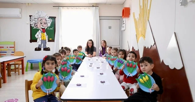 Didim de miniklerden Kadınlar Günü ne renkli dokunuş Aydın Haberleri