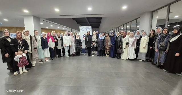 İHH Bursa Şubesi yönetimi, yabancı uyruklu öğrenciler iftarda buluştu Bursa Haberleri