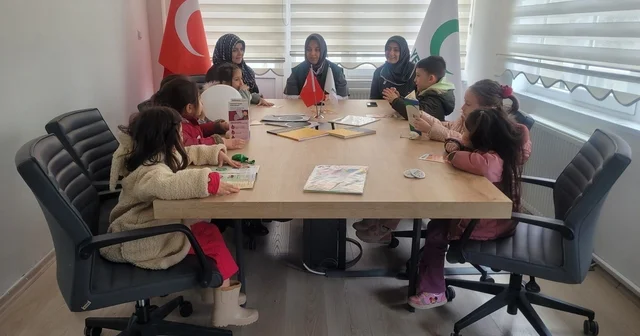 Tokat ta minik öğrenciler Yeşilay ı ziyaret etti Tokat Haberleri