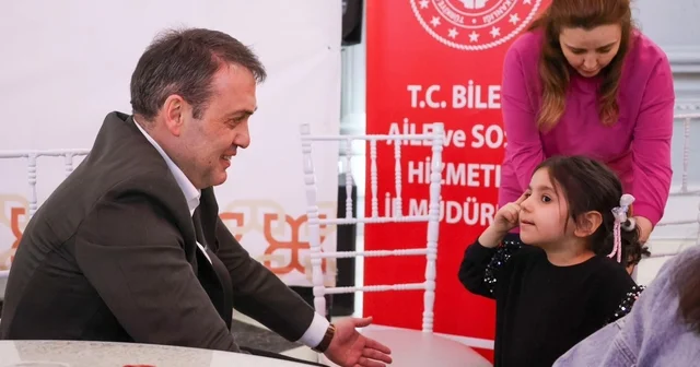 Vali Sözer, çocuk evlerinde kalan çocuklar ile iftar programında buluştu Bilecik Haberleri