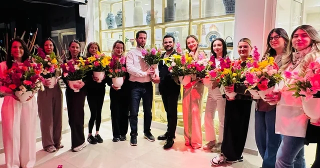 Çiçekler kadınların elinde sanat eserine dönüştü Kadınlardan dekoratif çiçek düzenleme sanatının inceliklerini öğrendi Denizli Haberleri