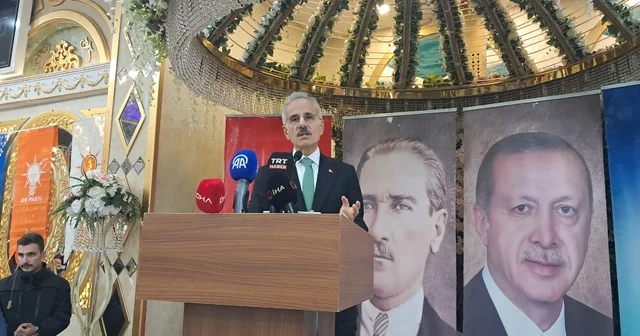 Bakan Uraloğlu: Türkiye nin ulaşım ve iletişim altyapısına yaklaşık 355 milyar dolar yatırım gerçekleştirdik Terörsüz Türkiye vizyonumuzu da adım adım hayata geçiriyoruz Kilis Haberleri