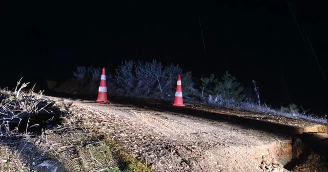 Bilecik te yağış nedeniyle köy yolu çöktü Bilecik Haberleri