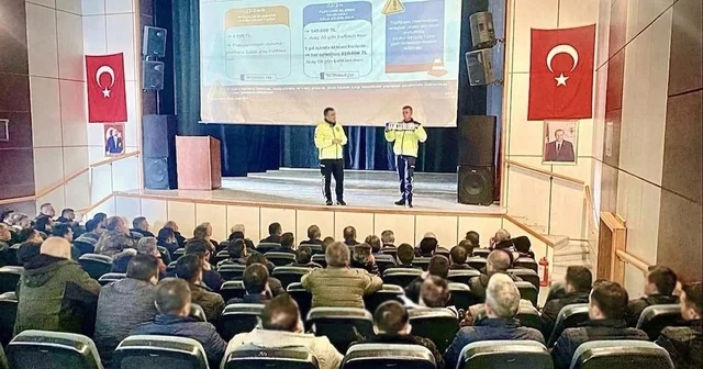 Jandarma trafik ekipleri rehberlik ve bilgilendirme çalışmalarını sürdürüyor Erzurum Haberleri