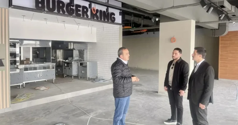 Kaymakamın Burger King e hayırlı olsun ziyareti tartışma yarattı Sözcü Gazetesi