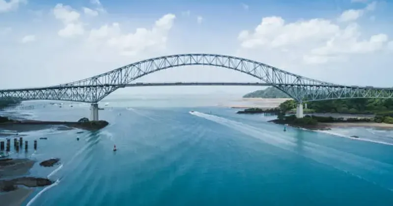 Panama daki Amerika Köprüsü’nde yangın: 1 ölü, 2 yaralı