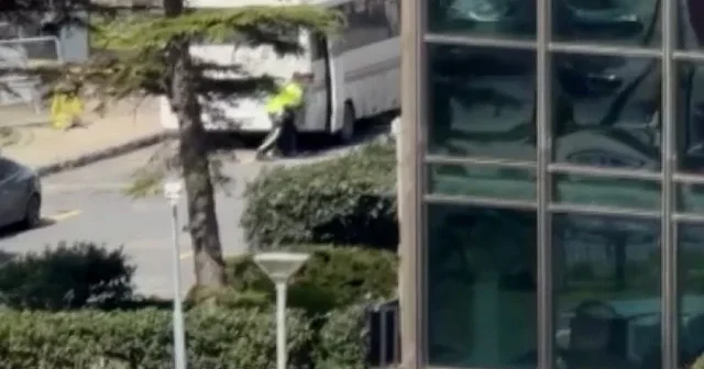 İsrail Konsolosluğu önündeki çatışma kameraya yansıdı VİDEO İZLE