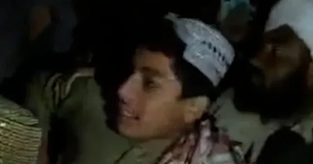 Afganistan’da sel felaketi 110 can aldı: Mahsur kalanlar helikopterlerle kurtarıldı VİDEO İZLE