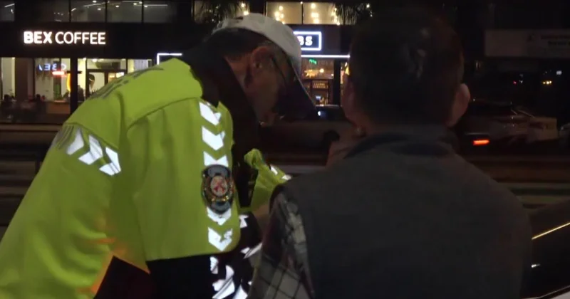 Antalya da ehliyetine 2041 e kadar el konulan sürücüye 350 bin lira ceza