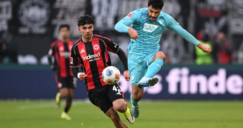 Can Uzun Frankfurt’ta şoku yaşıyor: Albert Riera kriz çıkarttı Futbol Haberleri