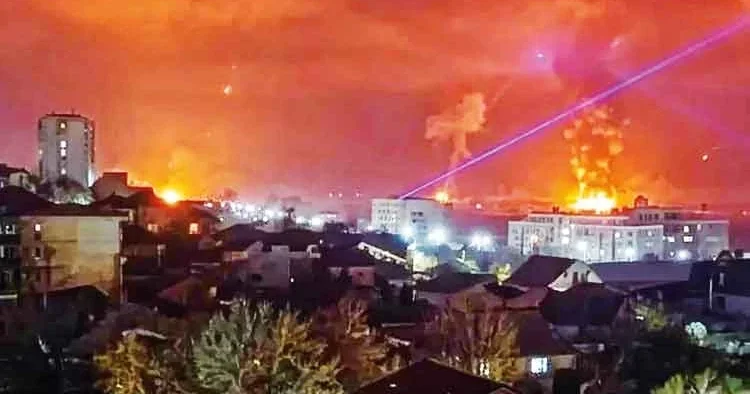 Ukrayna Karadeniz’de Rusya’nın can damarını vurdu