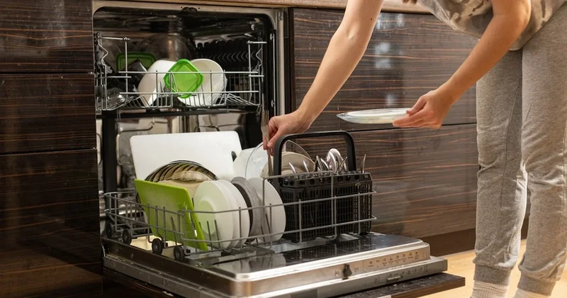 Bu eşyaları bulaşık makinesinin alt rafına yerleştirince aylık 3500 TL masraf çıkıyor Sözcü Gazetesi