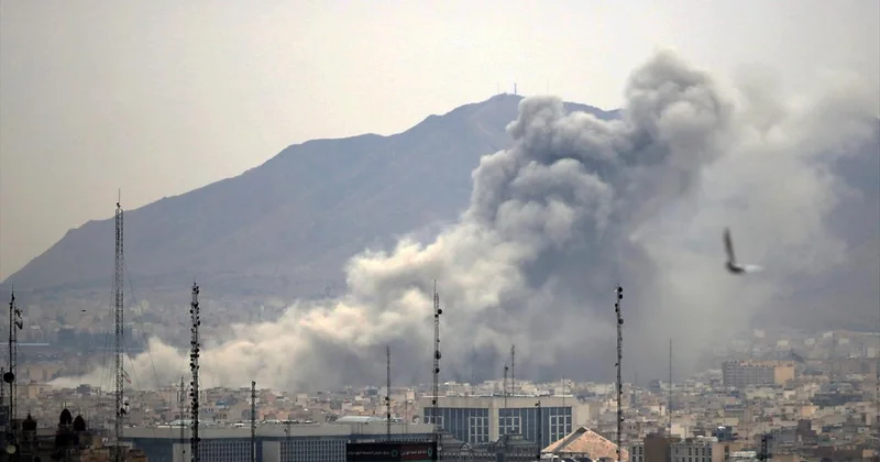 İsrail ordusu, İran ın başkenti Tahran a hava saldırısında sinagogu vurduğunu itiraf etti
