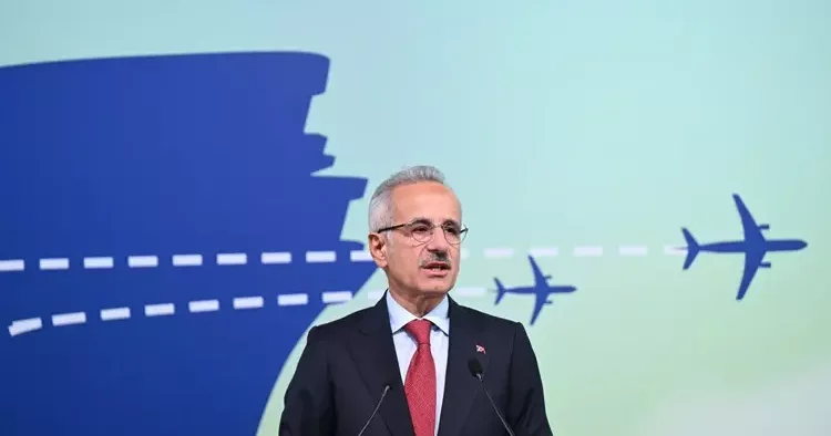 Mart ayında İstanbul nüfusundan fazla kişi havayolu ile seyahat etti