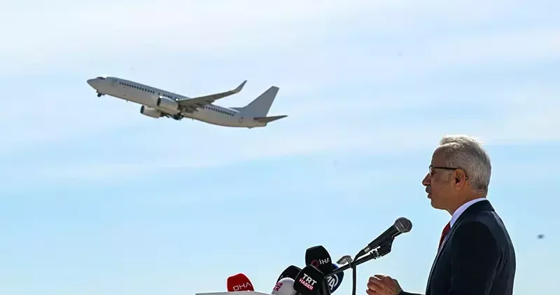 Bakan Uraloğlu: Yılın ilk 3 ayında 49 milyon 306 bin yolcu hava yolu ile seyahat etti