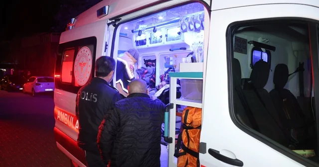 Nevşehir de Bu parkın lambası niye yanmıyor kavgası : 3 yaralı Nevşehir Haberleri