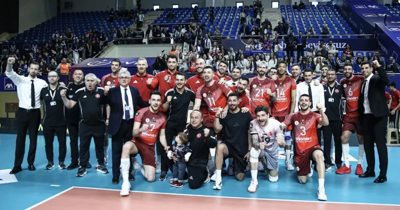 Son dakika: Ziraat Bankkart Galatasaray HDI Sigorta: 3 0 (MAÇ SONUCU) Kupa Voley de şampiyon Ziraat Bankkart! Voleybol Haberleri