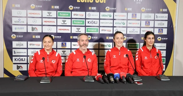 A Milli Kadın Hentbol takımı yarın Macaristan ile karşılaşacak A Milli Kadın Hentbol Takımı Başantrenörü David Ginesta Montes: Çok zor ve sıkı bir maç olacağını biliyoruz Aksaray Haberleri