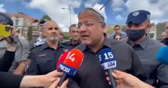 Siyonist Bakan haddini iyice aştı: Filistinlilerden her şeylerini aldım canlarını da alacağım VİDEO İZLE