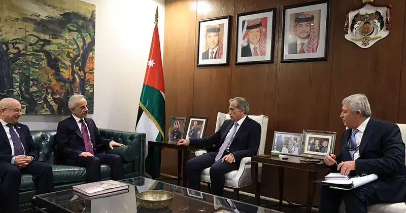 Bakan Uraloğlu, Ürdün Başbakanı Hassan ile bir araya geldi