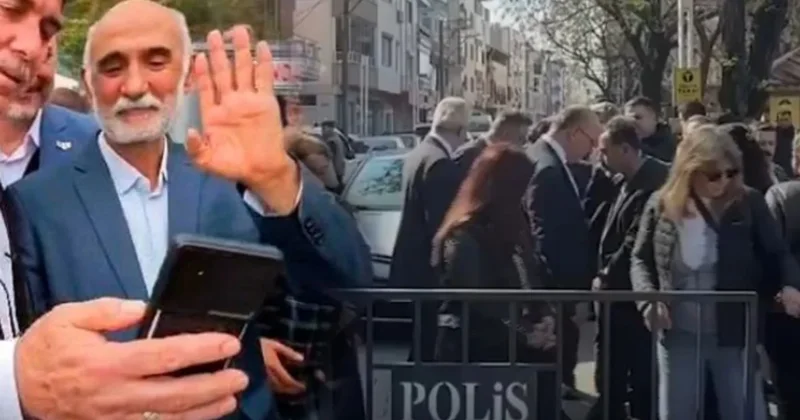 Atatürk e hakaret cezasız kaldı! Beraat eden öğretmen Tekbirlerle karşılandı Sözcü Gazetesi