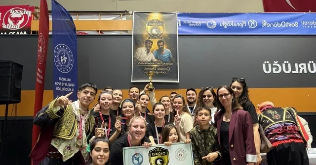 Çağdaş Balıkesir Spor Kulübü Geleneksel Halk oyunları il birincisi oldu Balıkesir Haberleri