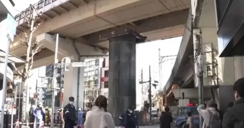 Yeraltından çıkan 13 metrelik canavar şaşkına çevirdi: Bütün şehir bu olayı konuşuyor Sözcü Gazetesi