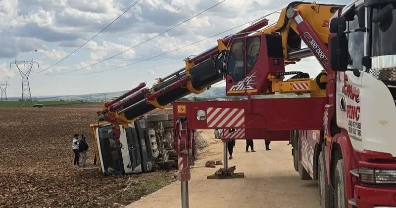 Adıyaman’da su tankeri devrildi: Kazada ölen ya da yaralanan olmadı Gündem Haberleri