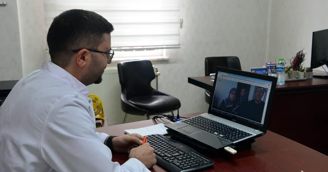 91 yaşındaki hasta, doktorla görüntülü görüşerek evinden muayene oldu Kahramanmaraş Haberleri