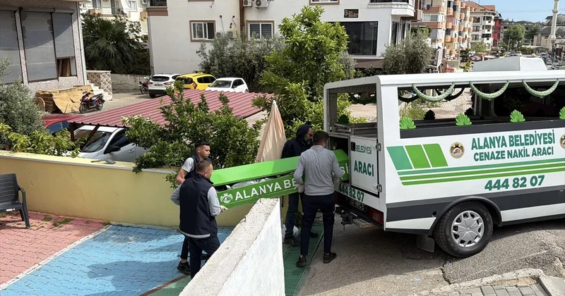 Alanya da 58 yaşındaki Vecdi Şimşek pansiyon odasında ölü bulundu