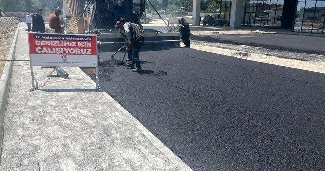 Buldan da sıcak asfalt serimi başladı Denizli Haberleri