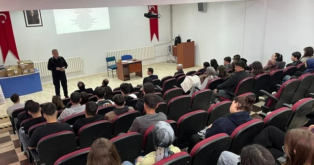 Hisarcık MYO da İSG Kariyer Köprüsü: Okuldan Sahaya başlıklı söyleşi düzenlendi Kütahya Haberleri