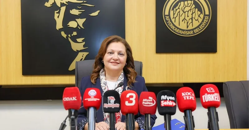 AK Parti ye geçeceği iddia edilen Burcu Köksal sessizliğini bozdu: CHP den çok yoruldum