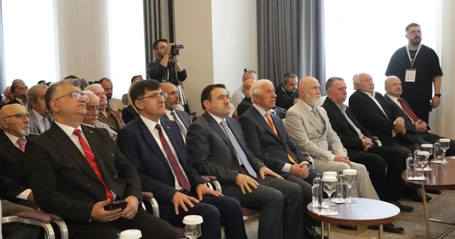 Kütahya da 16. Uluslararası Hisarlı Ahmet Sempozyumu başladı Kütahya Haberleri