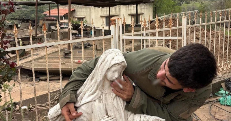 İşgalci İsrailli askerleri bu kez de Meryem Ana heykelini tahrip etti