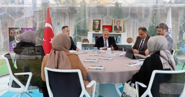 Yerel yönetimde Mustafa Yalçın imzası: Şeffaf Oda Modeli 8 dilde tescillendi Kayseri Haberleri