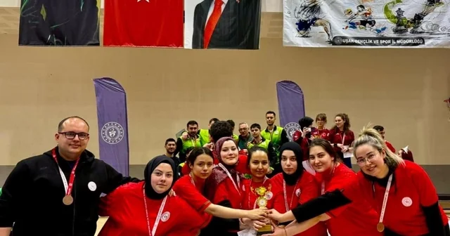 Bilecik Kız Takımı Ege Bölgesi üçüncüsü oldu Bilecik Haberleri
