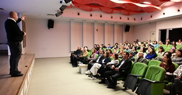 MABEM öğretmenlerine kariyer danışmanlığı semineri verildi Manisa Haberleri