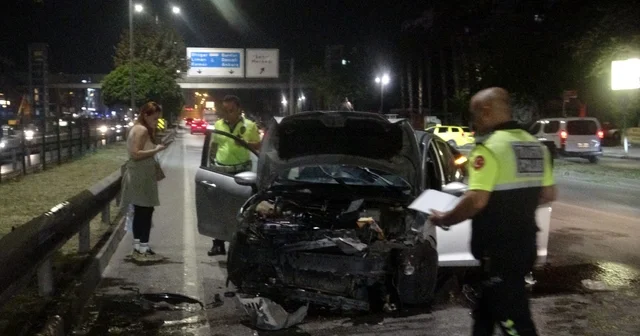 Aracın hurdaya döndüğü kazayı burnu bile kanamadan atlattı Antalya Haberleri