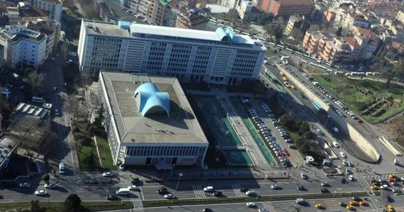 İstanbul Büyükşehir Belediyesi ne (İBB) yönelik dava yarına ertelendi