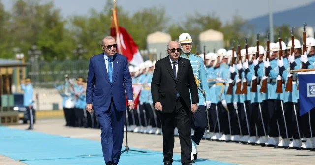 Cumhurbaşkanı Erdoğan Cezayir Cumhurbaşkanı Tebbun’u resmi törenle karşıladı VİDEO İZLE